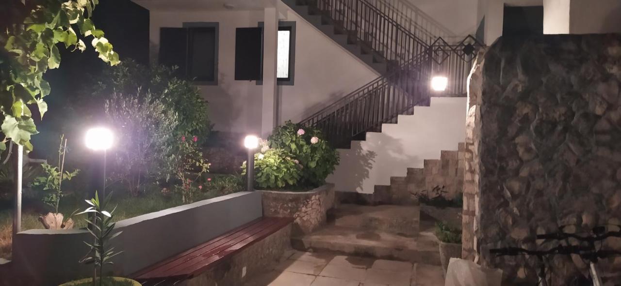 Apartment Lavanda Nova ราชานิ ภายนอก รูปภาพ